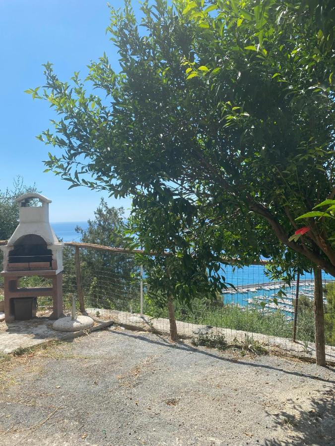 “Da Senso” Relax Nel Verde Vista Mare Finale Ligure Dış mekan fotoğraf