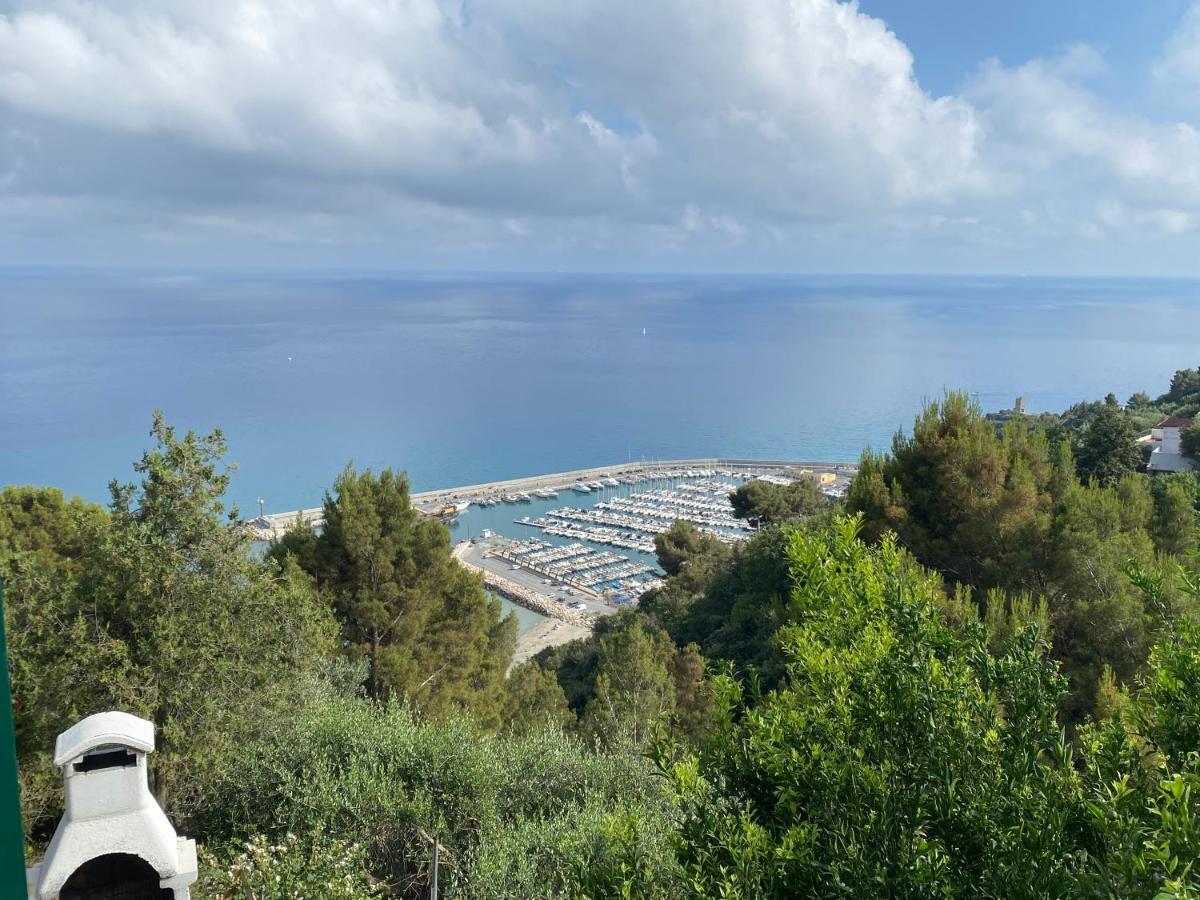 “Da Senso” Relax Nel Verde Vista Mare Finale Ligure Dış mekan fotoğraf